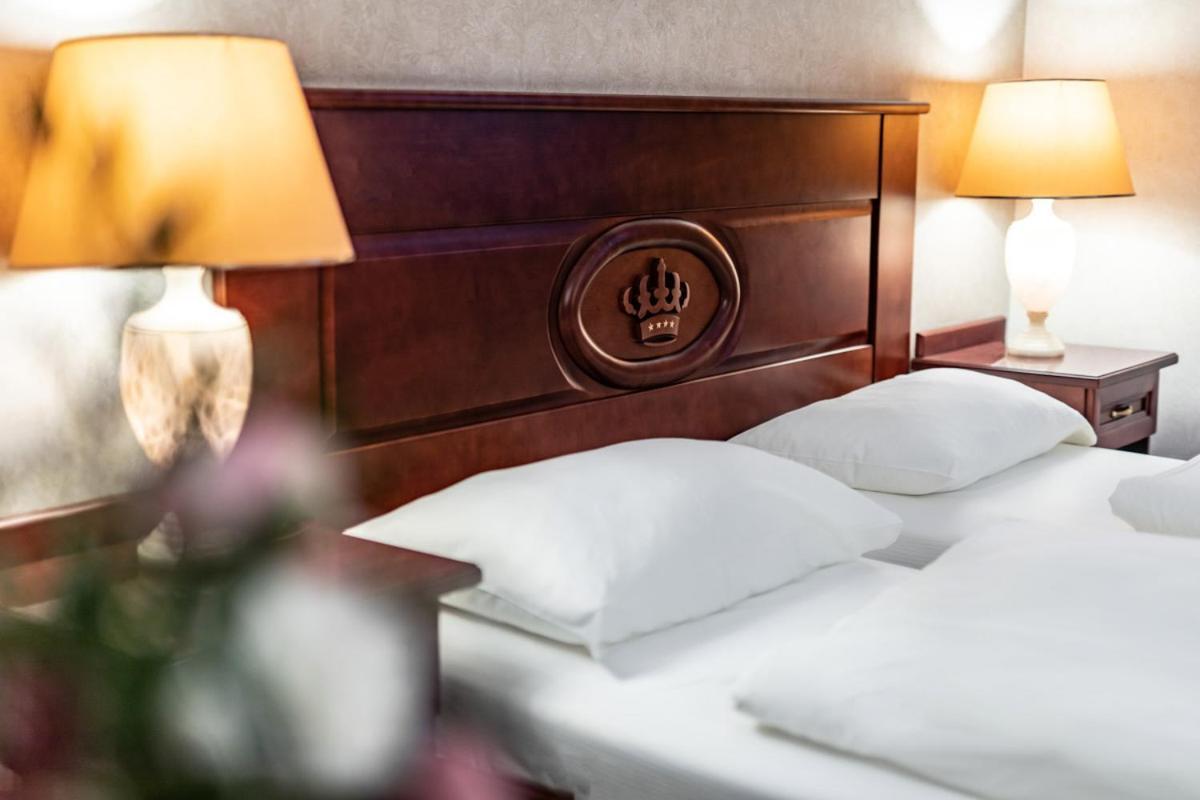 Hotel Windsor W Jachrance Яхранка Екстериор снимка